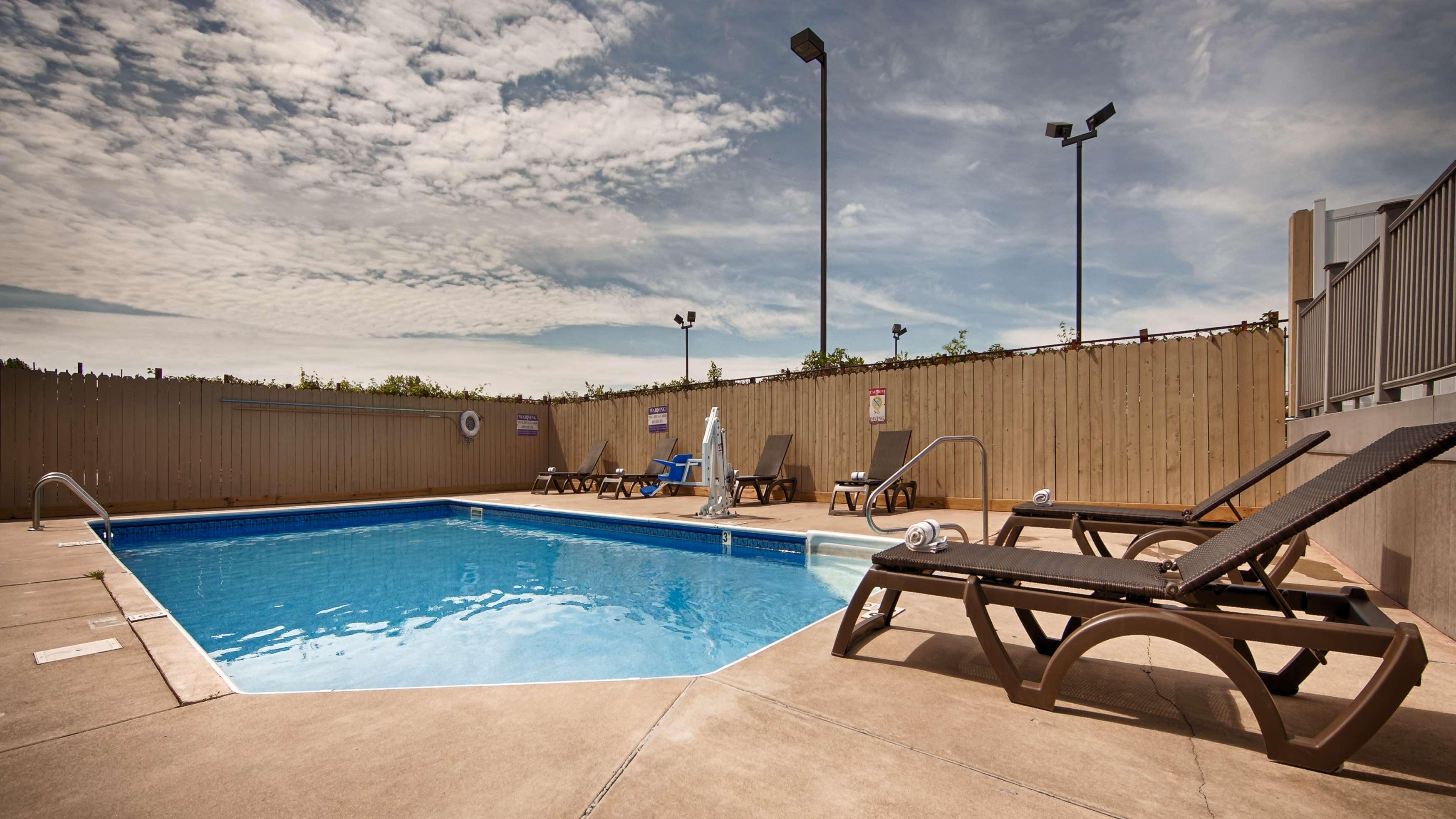 Best Western Crossroads Inn Schererville Eksteriør bilde